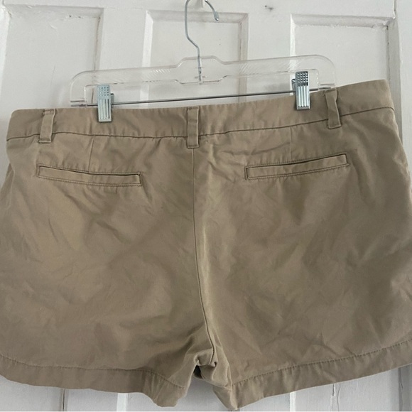 Two pairs of women’s shorts - Picture 2 of 4